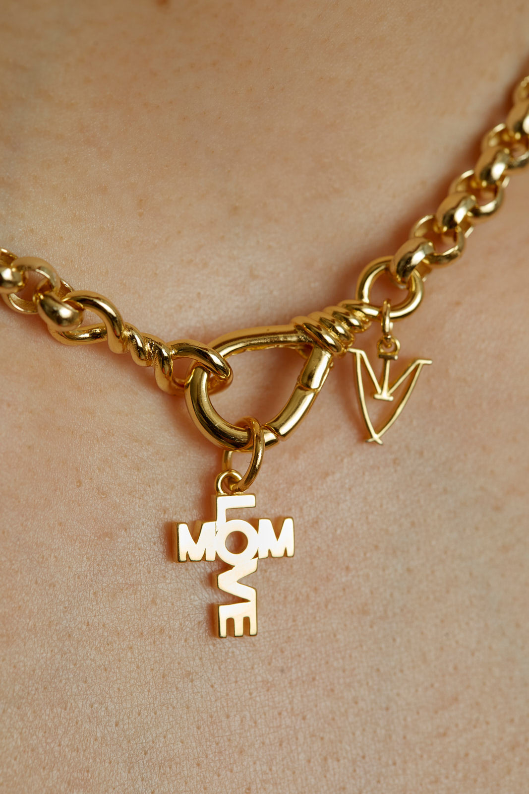 Love/ Mom Pendant