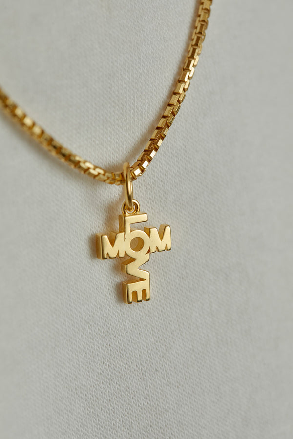 Love/mom pendant